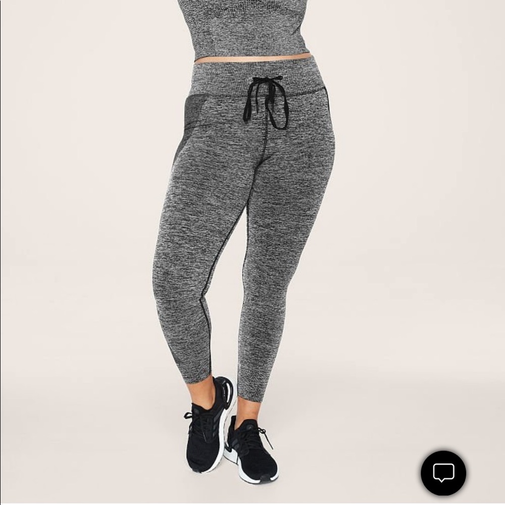 PINK SEAMLESS CAMPUS JOGGER